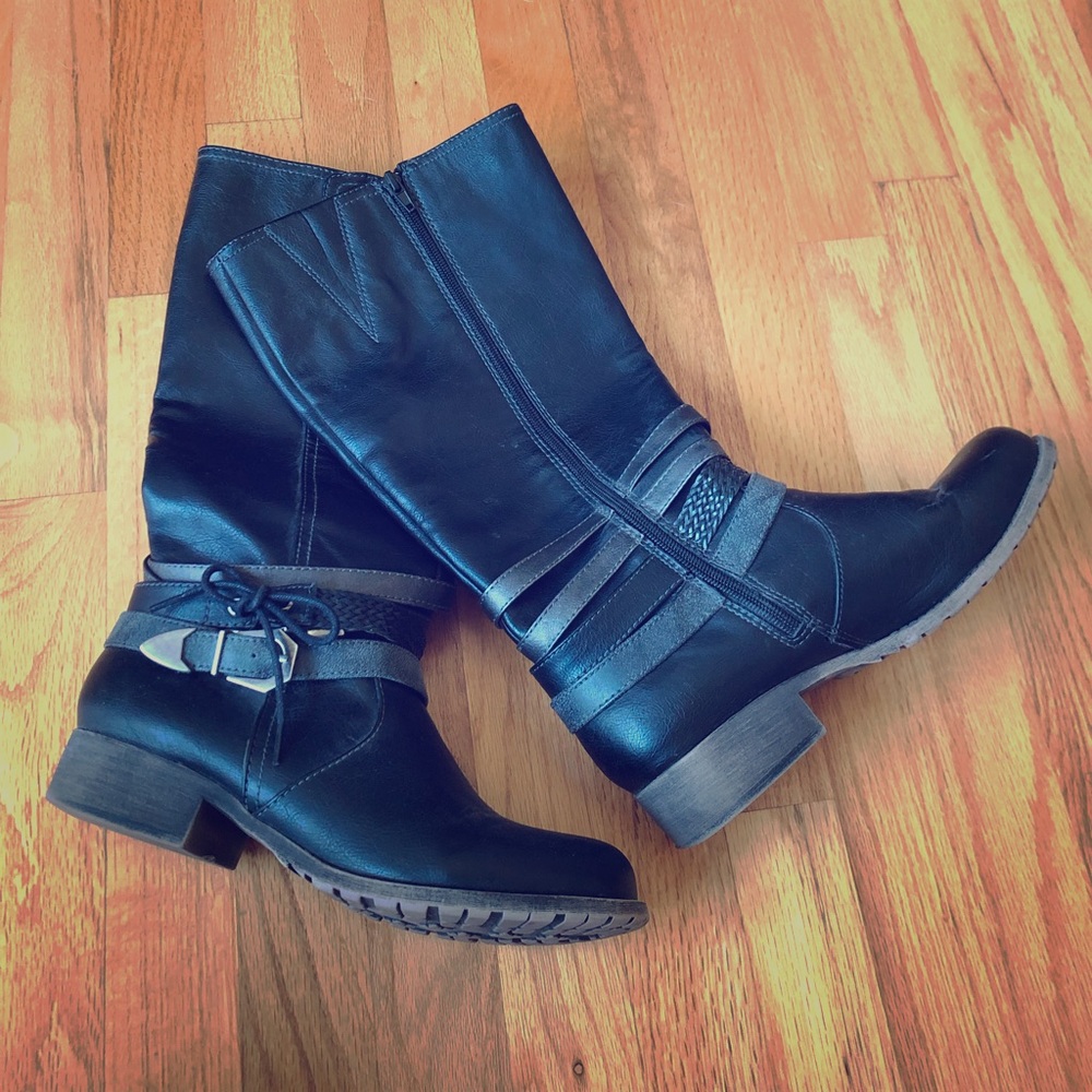 Black Boots
